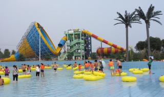 泰安亚龙湾水上乐园